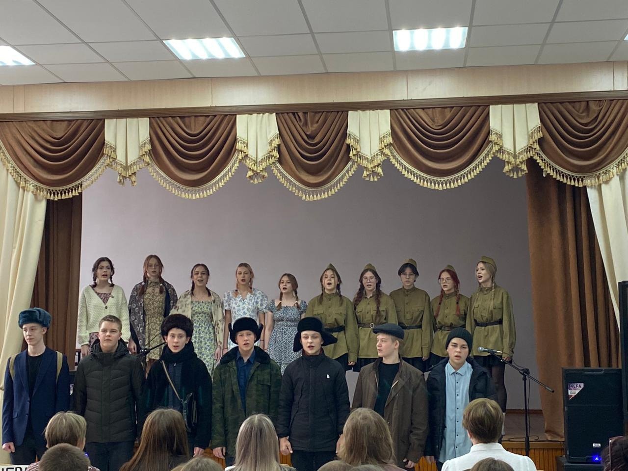 Конкурс военно-патриотической песни с элементами драматизации.